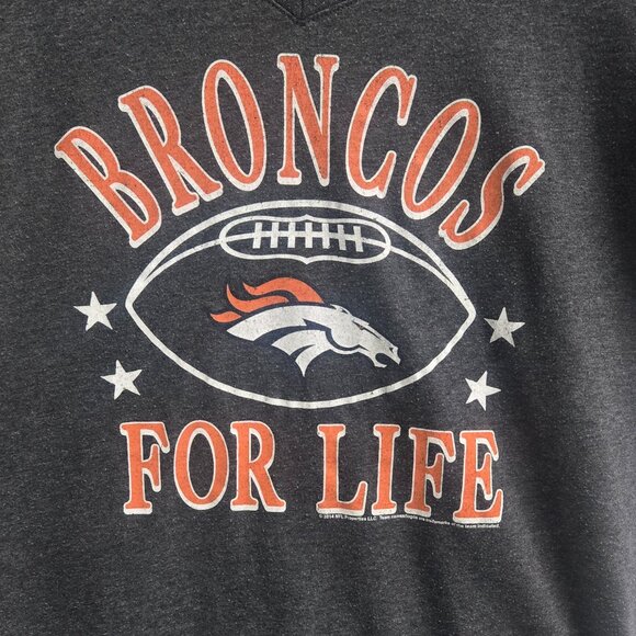 NFL Denver Broncos Women’s V-Neck T-Shirt Grey Team Apparel Short Sleeve - Picture 2 of 8